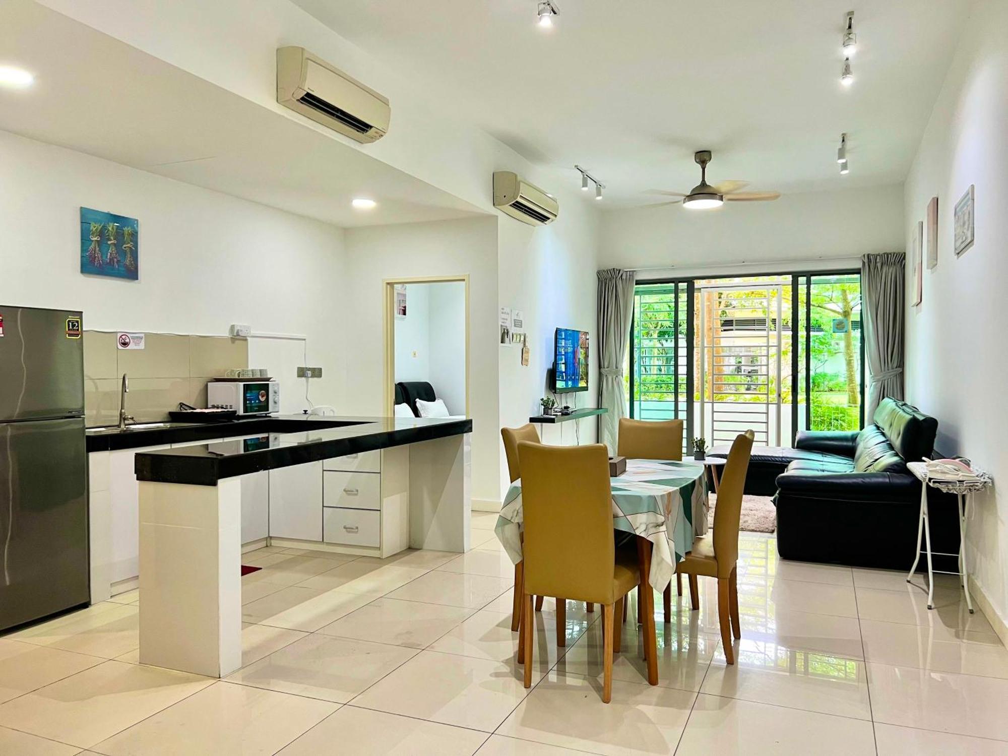 Capital O 90987 The Loft Residences Homestay @ Imago Shopping Mall 2 Kampong Sembulan المظهر الخارجي الصورة