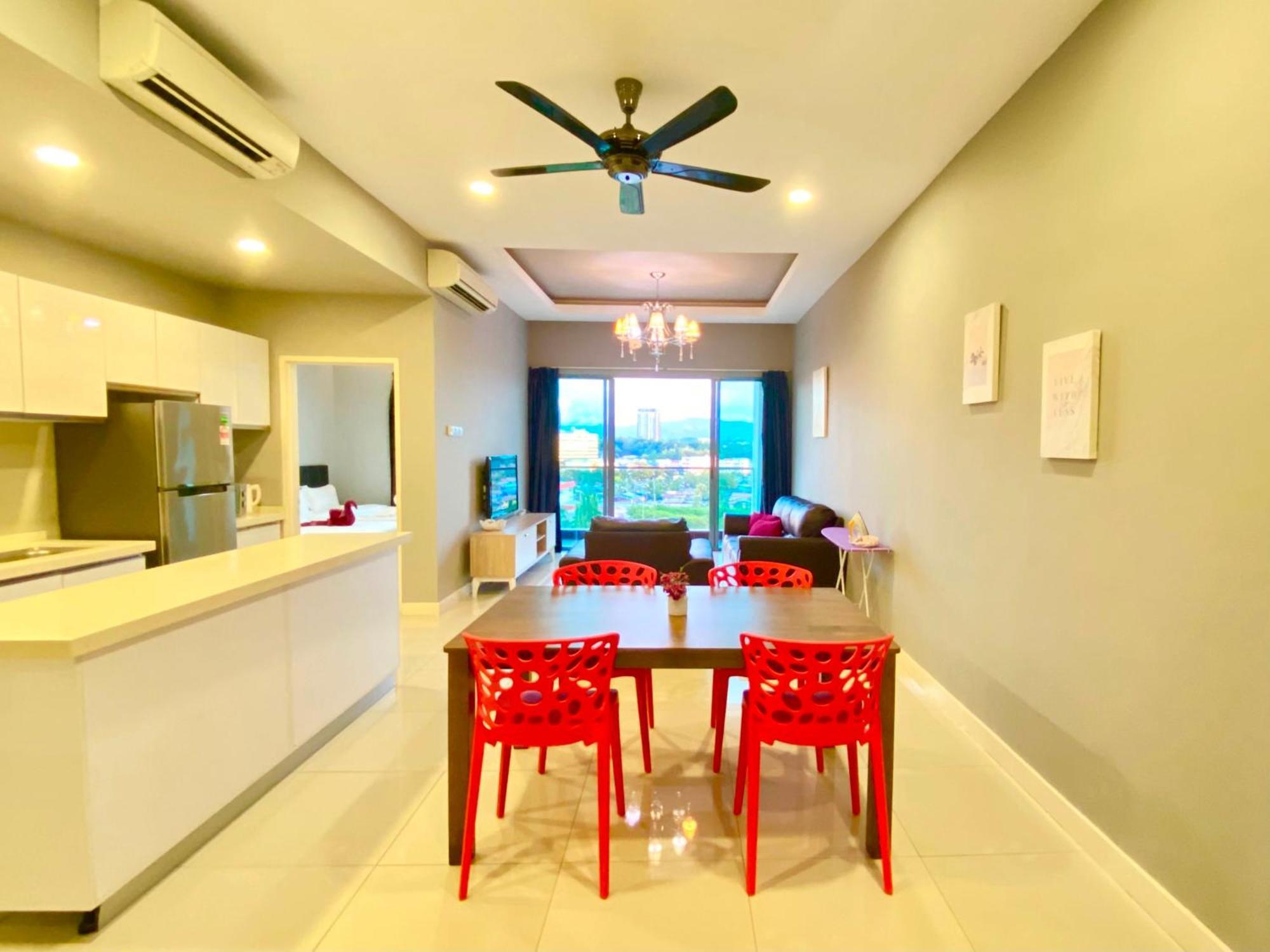 Capital O 90987 The Loft Residences Homestay @ Imago Shopping Mall 2 Kampong Sembulan المظهر الخارجي الصورة